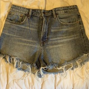 Lucky Pins Short Cutoff Denim High Rise Distressed